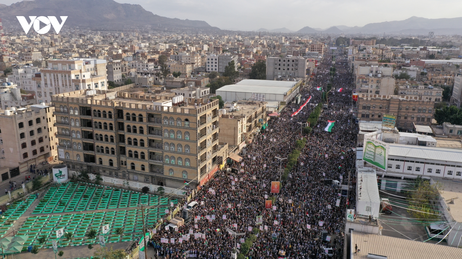 Sau cảnh báo gửi tới Israel, Houthi bắt giữ tàu chở hàng ở biển Đỏ