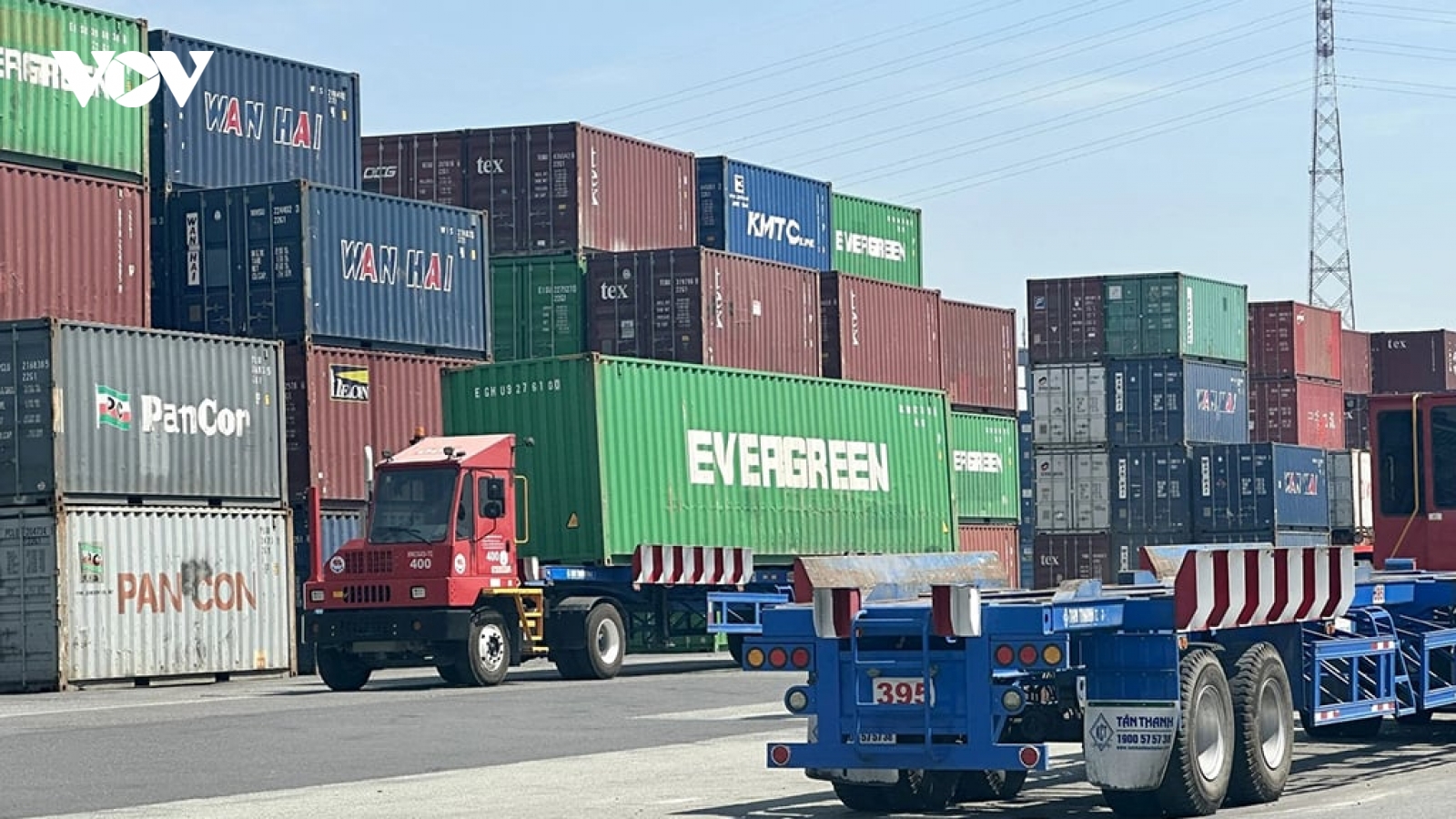 Thấy gì từ bảng xếp hạng năng lực cạnh tranh logistics cấp tỉnh?