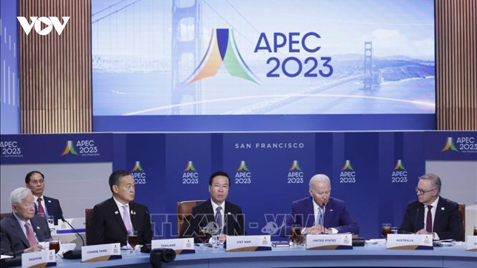 Chủ tịch nước dự đối thoại nhà lãnh đạo các nền kinh tế APEC và khách mời