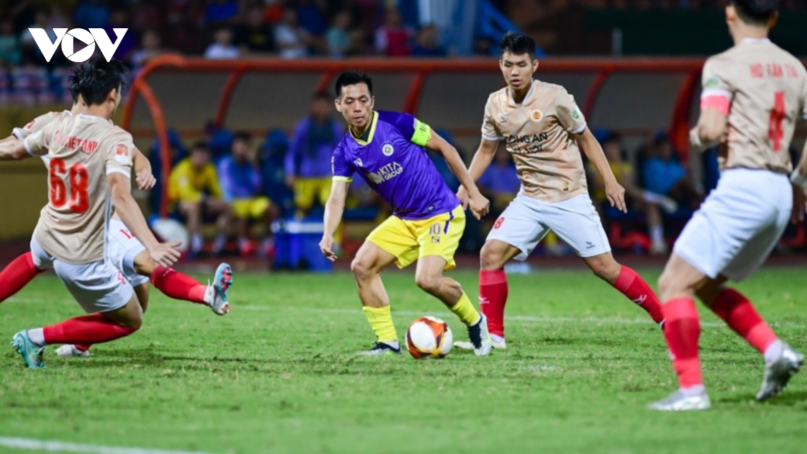 Bảng xếp hạng V-League mới nhất: HAGL và Hà Nội FC gây thất vọng lớn