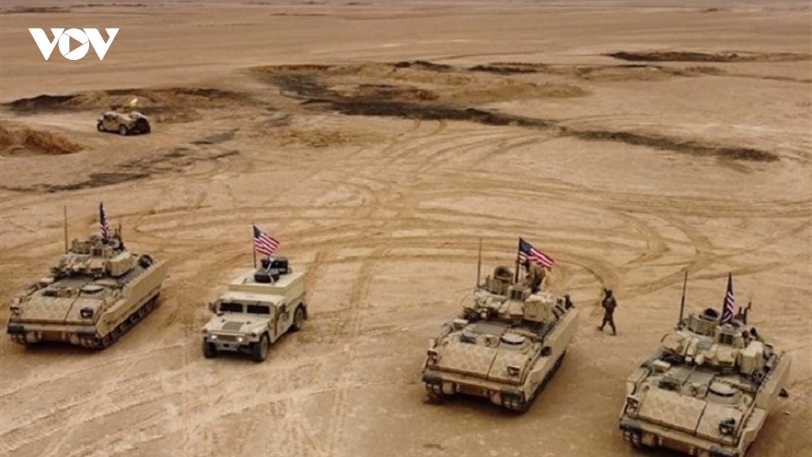 Các phe phái vũ trang Iraq tuyên bố tấn công hai căn cứ của Mỹ ở Syria