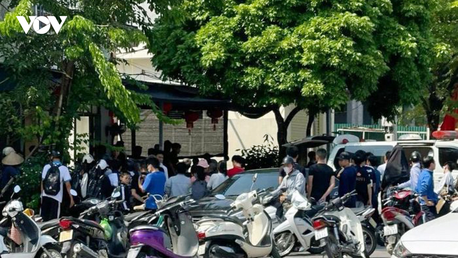 Chồng đâm chết vợ rồi tự sát ở Hải Dương
