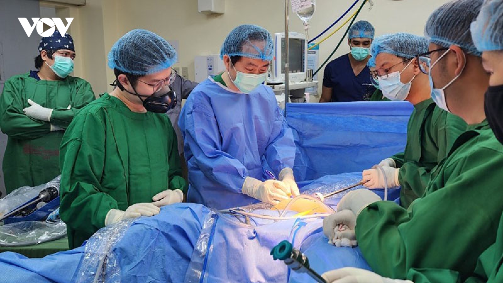 Khi bác sĩ nước ngoài đến Việt Nam học việc