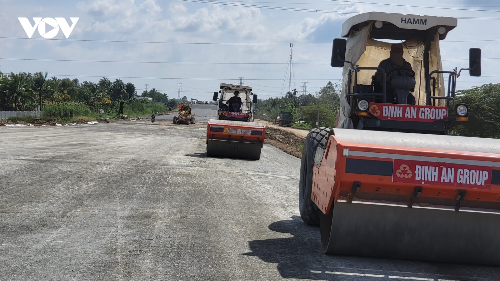 Kéo đường bộ cao tốc Bắc - Nam thêm 90km đến Đất Mũi, Cà Mau