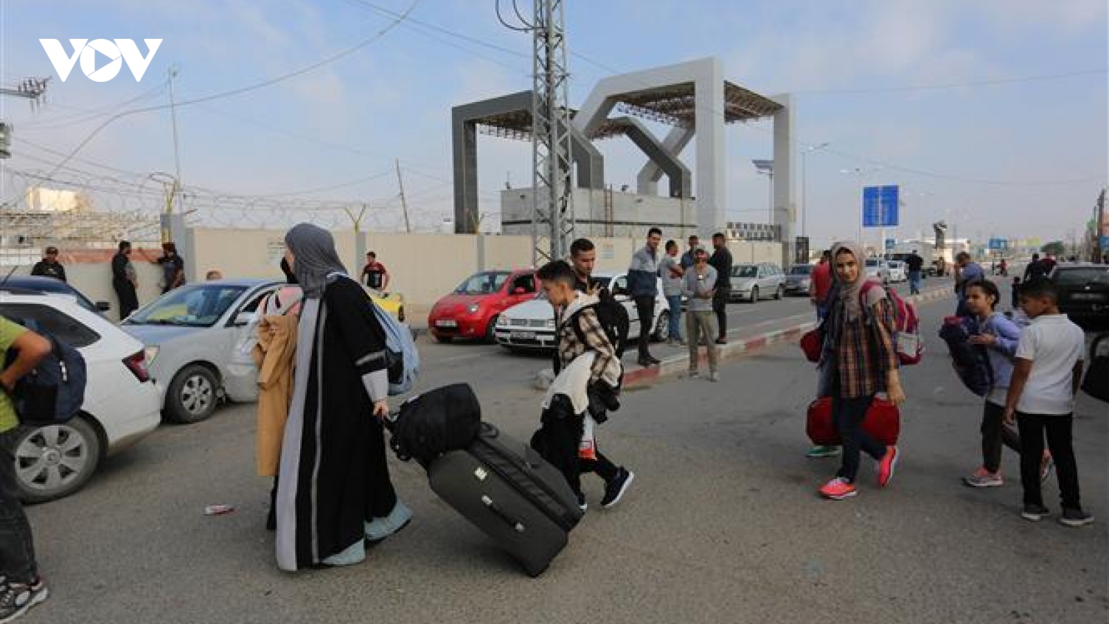 Hàng trăm người Nga được sơ tán khỏi Gaza trong hai ngày qua