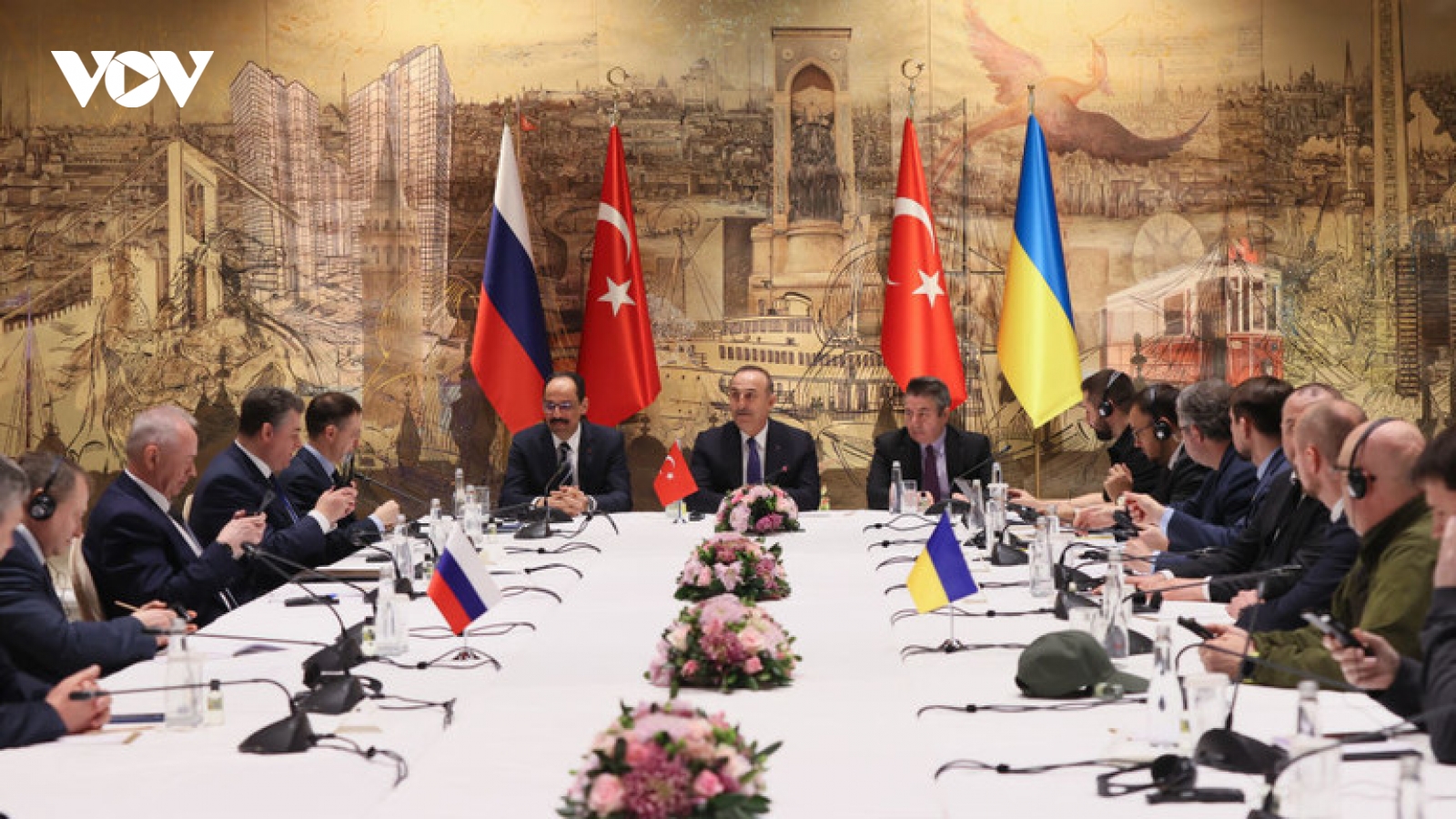 Trợ lý Tổng thống Putin tiết lộ về điều khoản hòa bình mà Nga đưa ra cho Ukraine