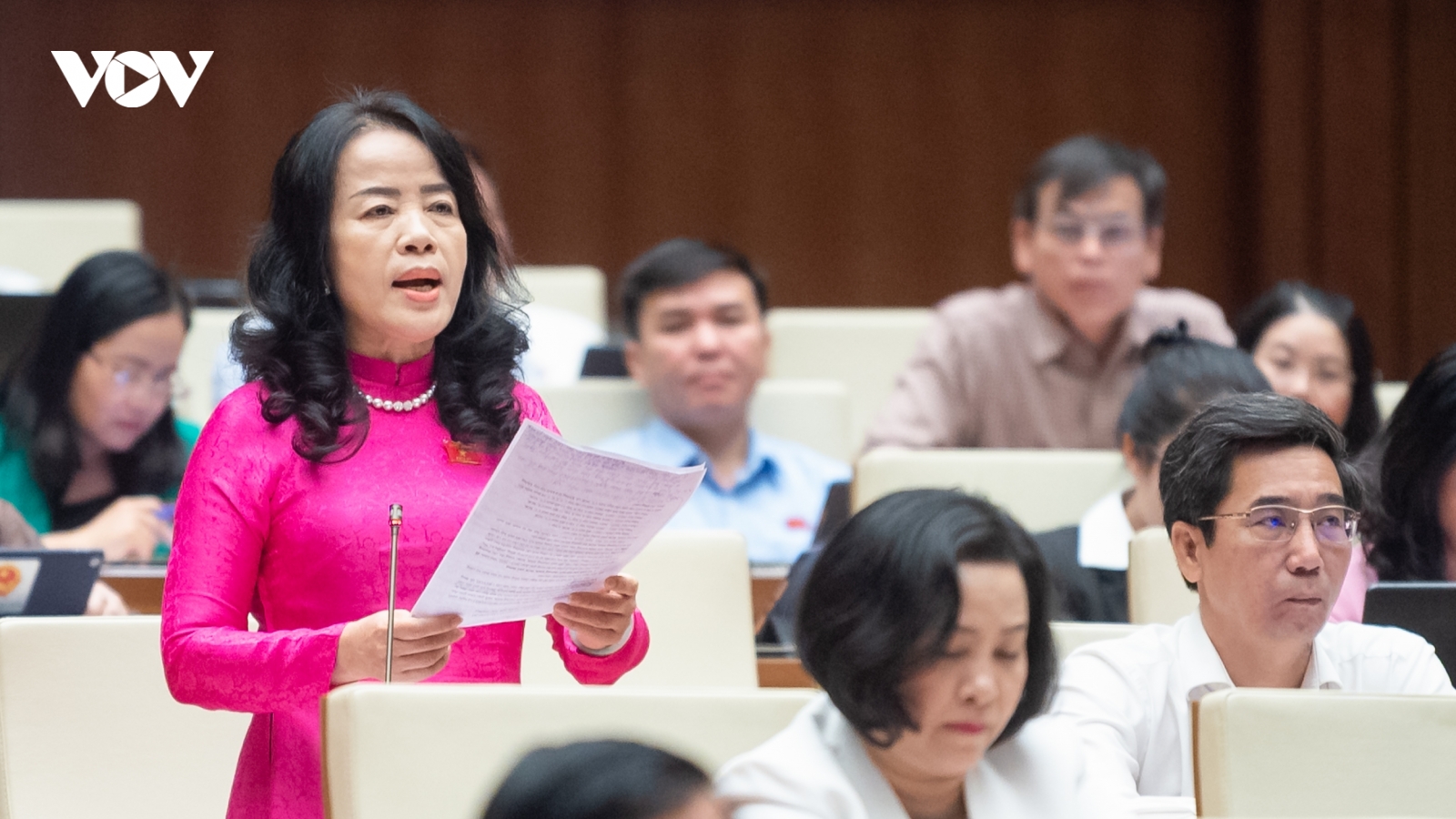 “SGK cho trẻ khiếm thính, khiếm thị cấp thiết hơn việc biên soạn một bộ SGK"