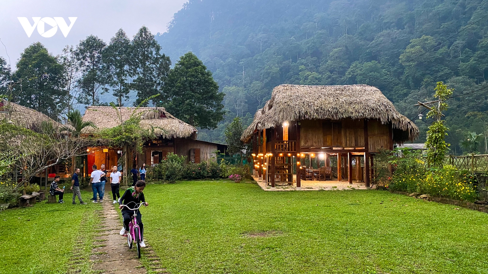 Du lịch dịp nghỉ lễ: Khi trải nghiệm thực tế "lên ngôi"