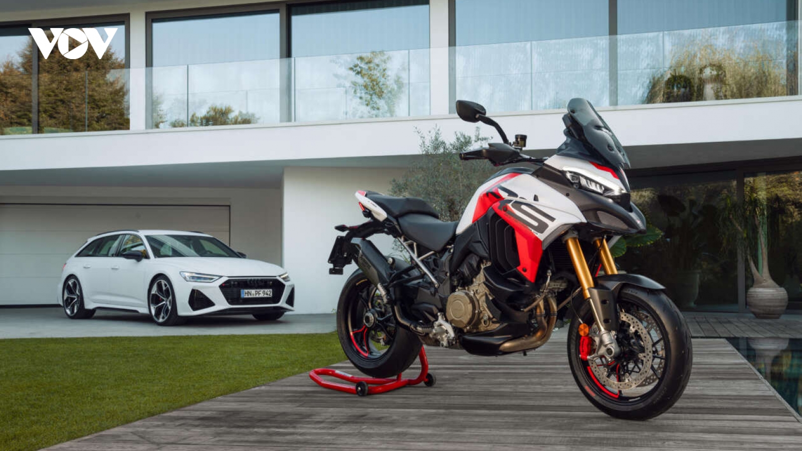 Ducati trình làng siêu mô tô Adventure Multistrada V4 RS