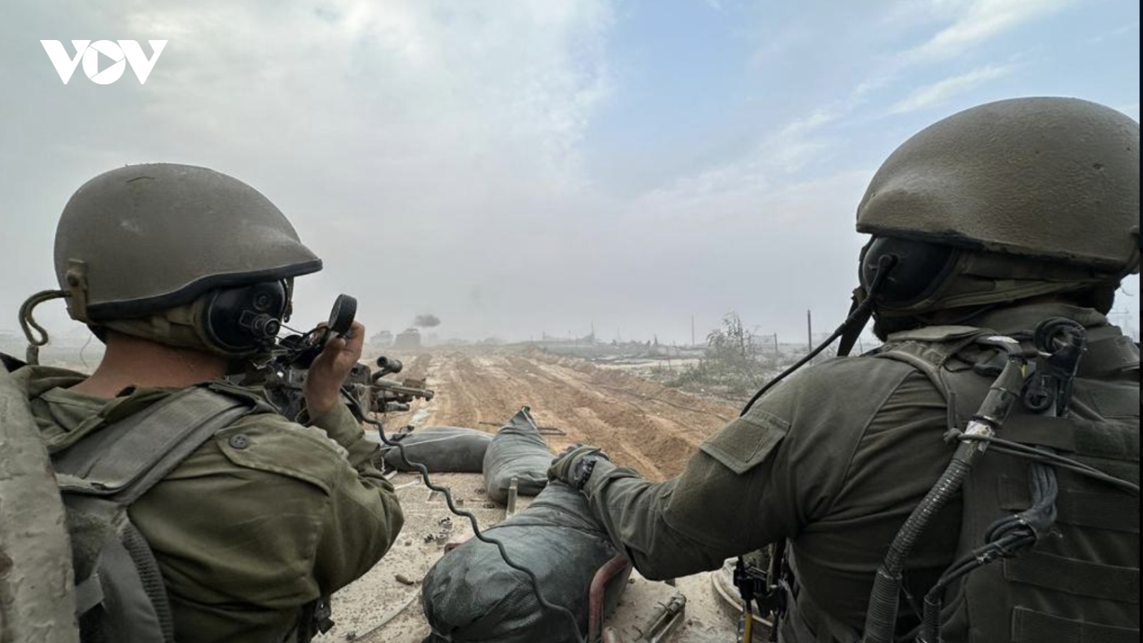Quân đội Israel tiến vào thành phố Gaza, cận chiến dữ dội với Hamas