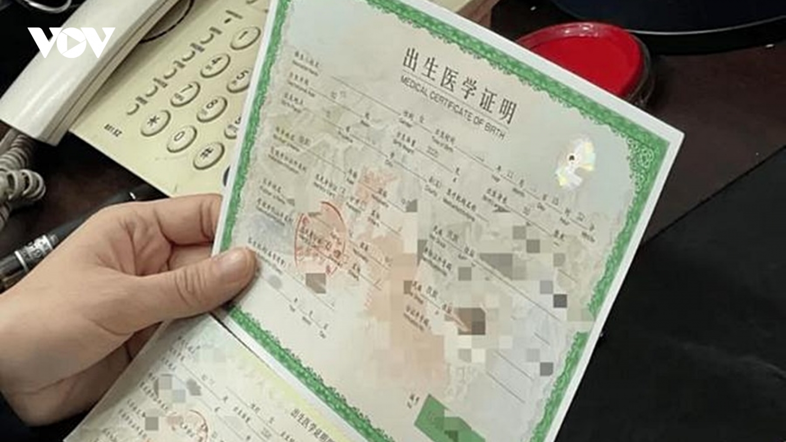Nhiều bệnh viện ở Trung Quốc bị phát giác bán giấy chứng sinh