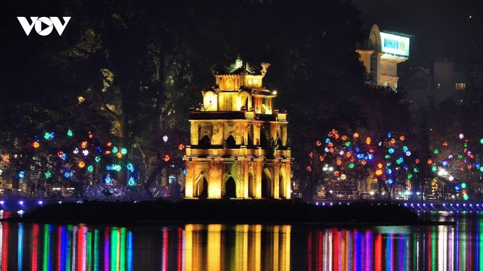 Hà Nội nở rộ tour du lịch đêm: Lợi đủ đường!