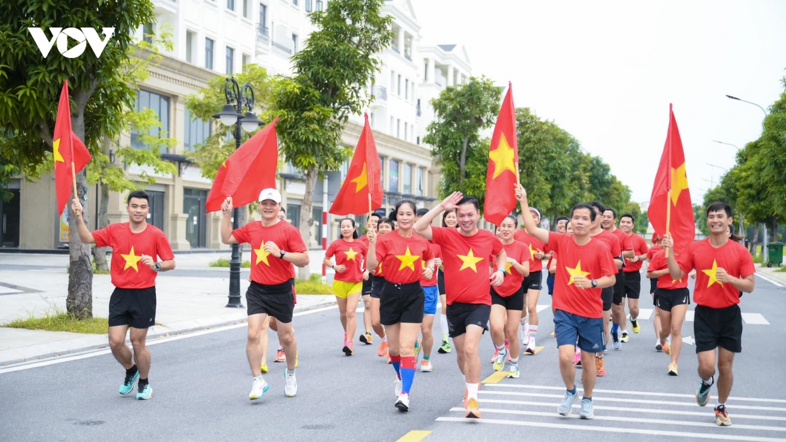 Cung đường chạy mơ ước của cộng đồng runner phía Đông Hà Nội