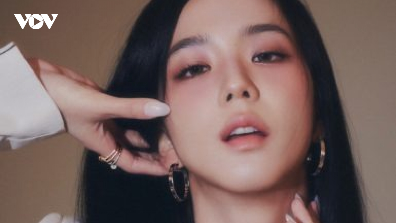 Jisoo hồi tưởng 7 năm gắn bó cùng Blackpink: Sức nặng của trách nhiệm