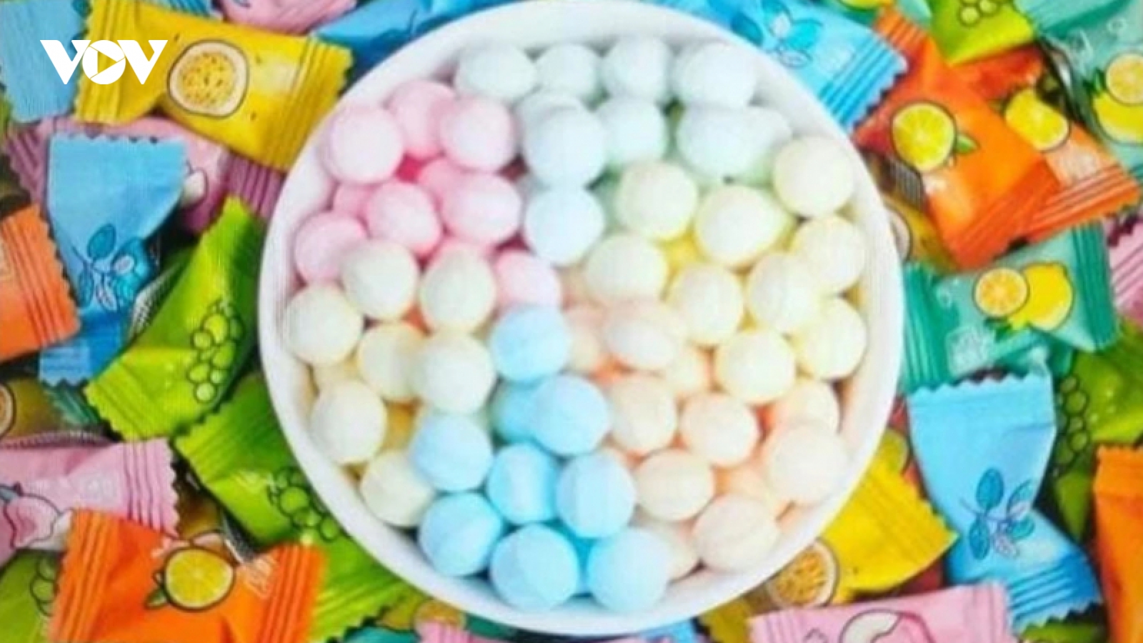 Quảng Ninh thông tin về vụ học sinh ngộ độc thực phẩm do ăn kẹo lạ