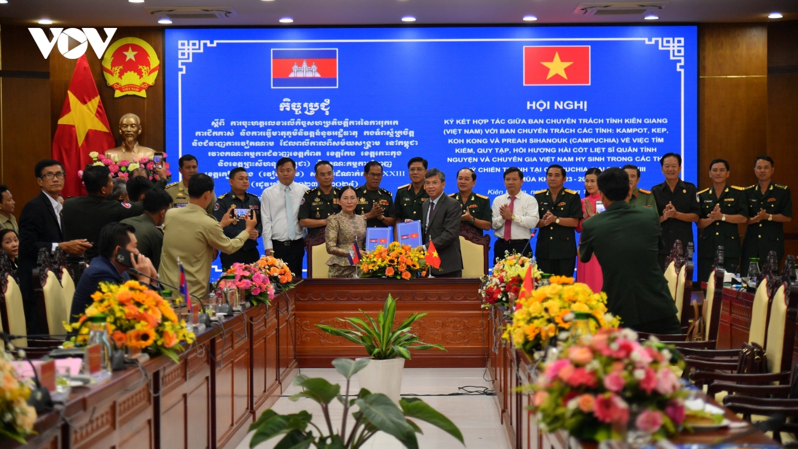 Việt Nam - Campuchia hợp tác tìm kiếm, quy tập, hồi hương hài cốt liệt sĩ