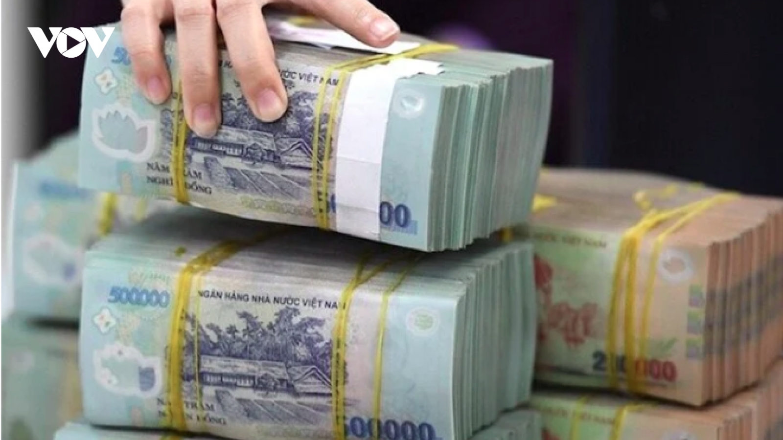 Lãi suất tiết kiệm tiếp tục giảm diện rộng, xuất hiện mức dưới 3%/năm