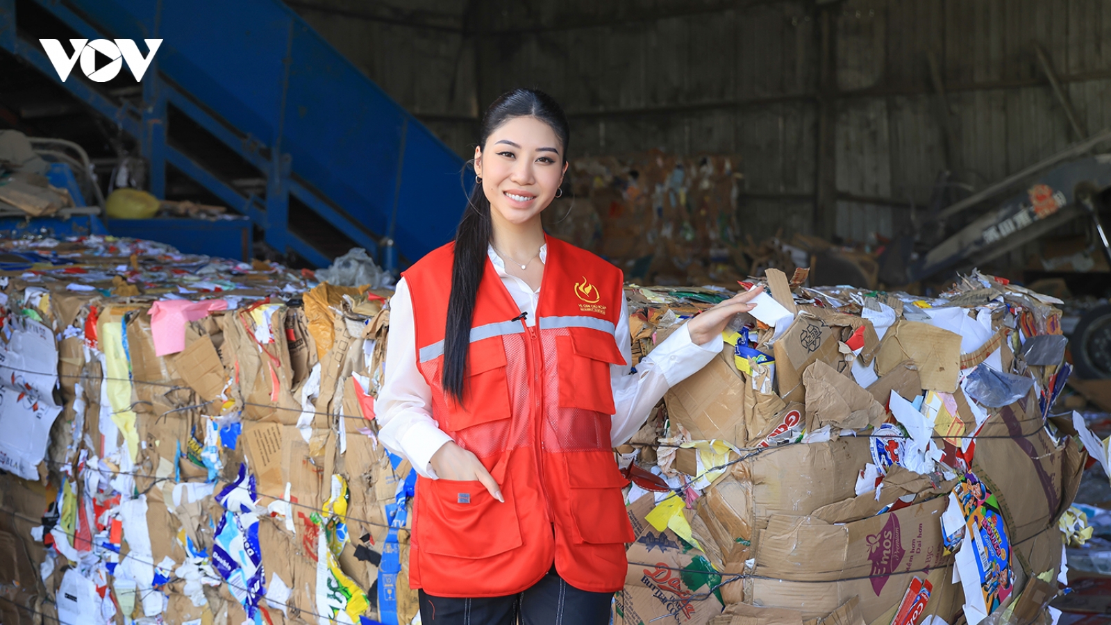Hoa hậu Lan Anh lan tỏa thông điệp “sống xanh” đến Miss Earth