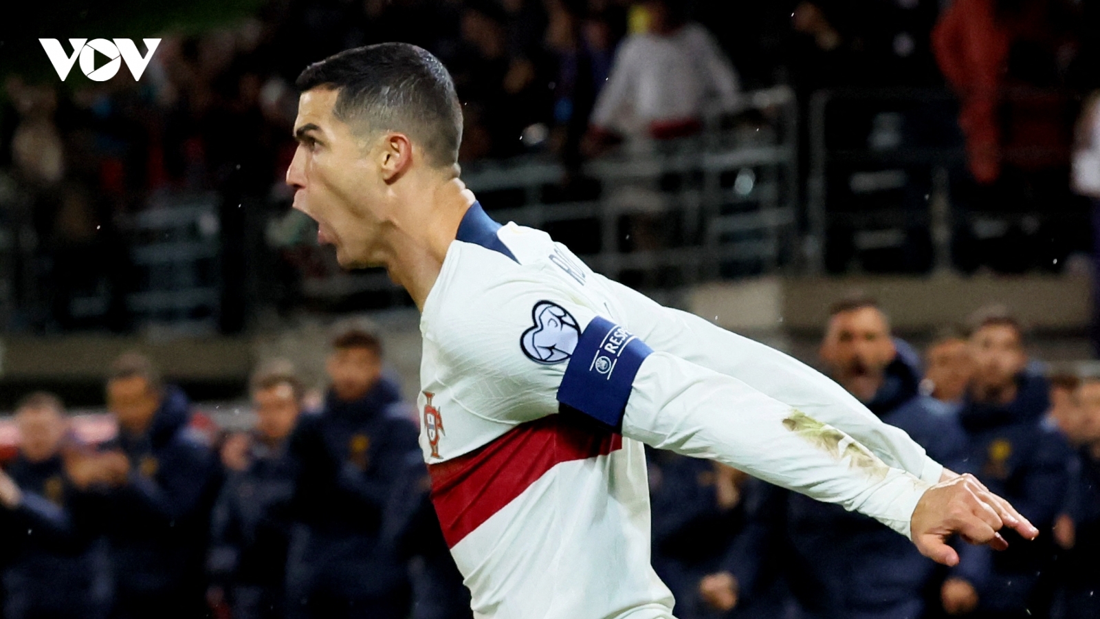 Ronaldo ghi bàn, Bồ Đào Nha nối dài mạch toàn thắng ở vòng loại EURO 2024