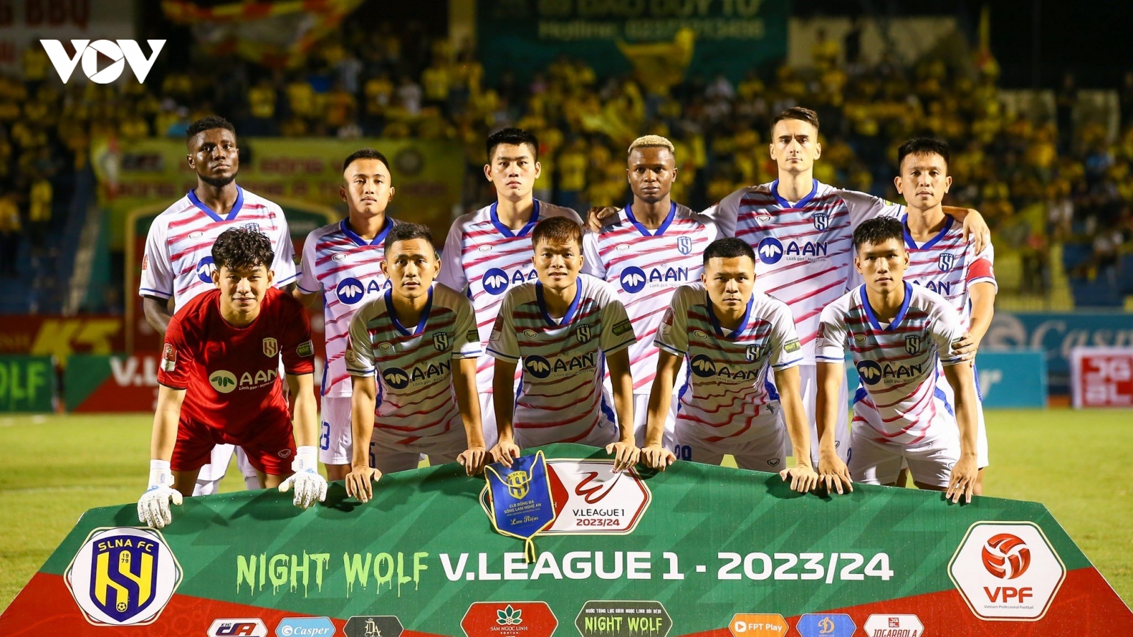 Trung vệ của SLNA nhận án phạt nghiêm khắc từ BTC V-League