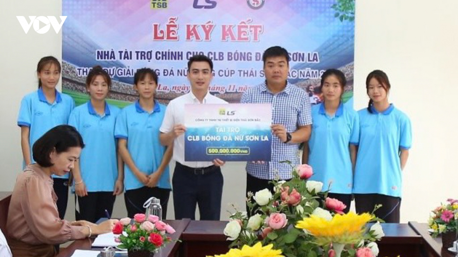 Bóng đá nữ Việt Nam đón tin cực vui từ giải VĐQG