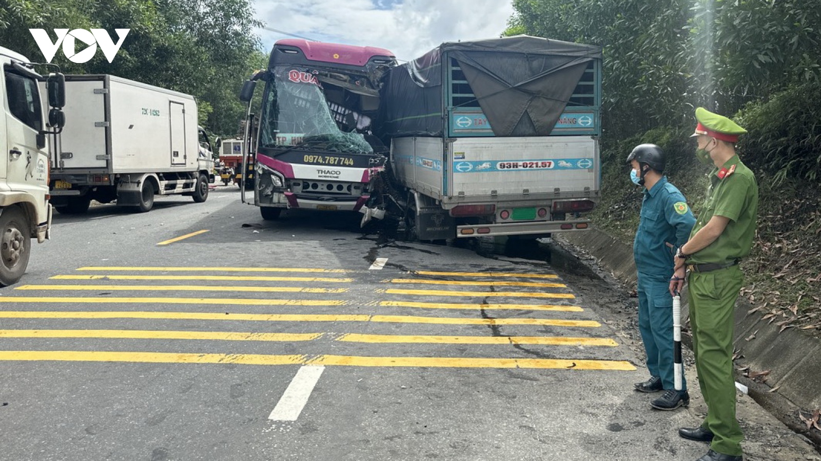 Tai nạn liên hoàn trên đường tránh Nam Hải Vân, 3 người bị thương