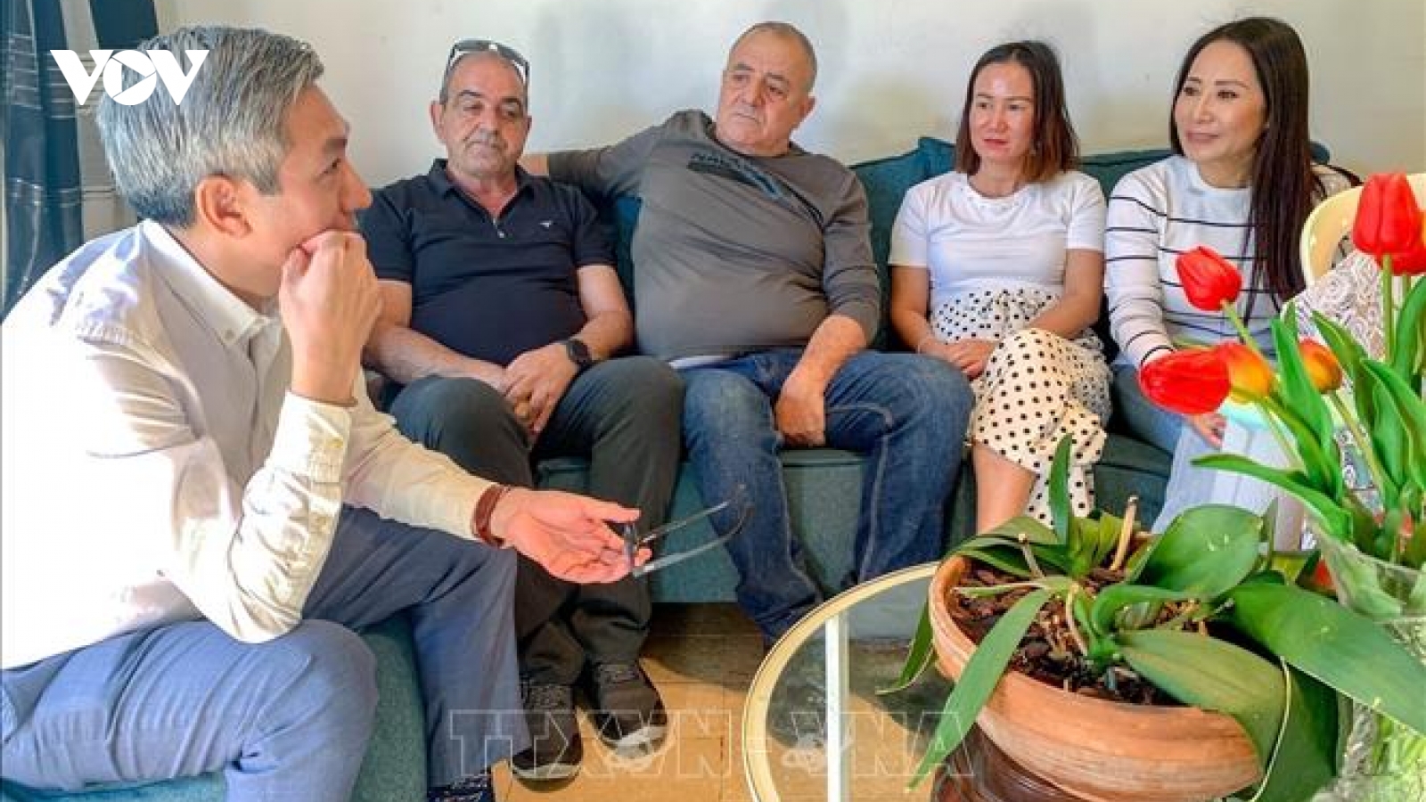 Đại sứ quán Việt Nam tại Israel thăm hỏi Kiều bào và tu nghiệp sinh