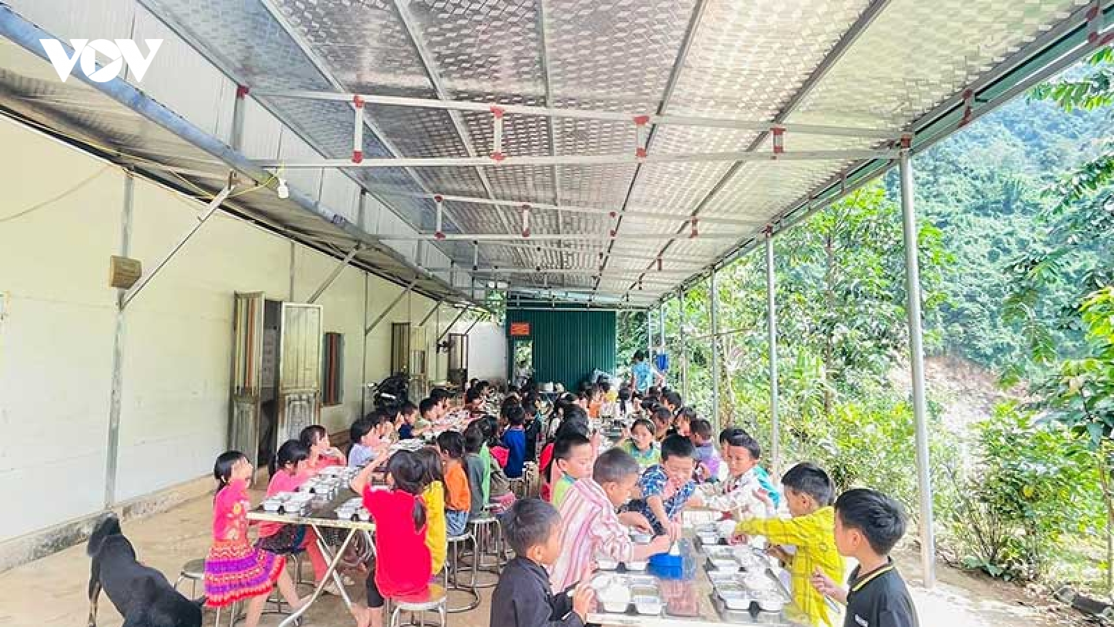 Người thầy hết lòng vì trẻ em biên giới Mường Lát (Thanh Hoá)