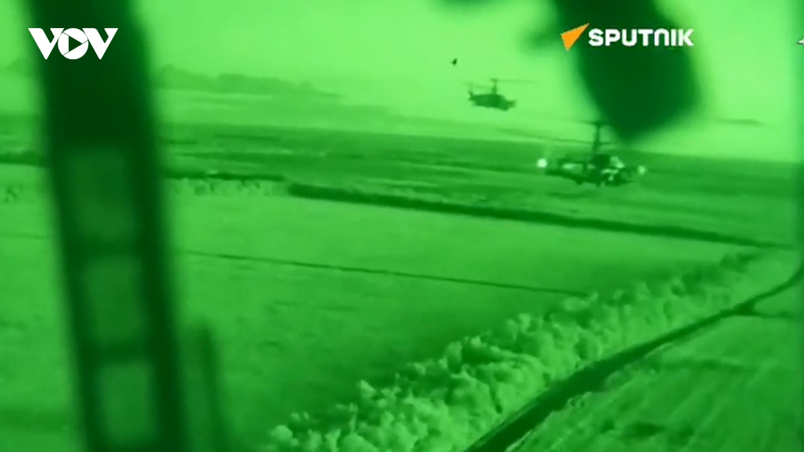 Trực thăng Nga Ka-52 bay thấp nã tên lửa vào mục tiêu Ukraine trong đêm