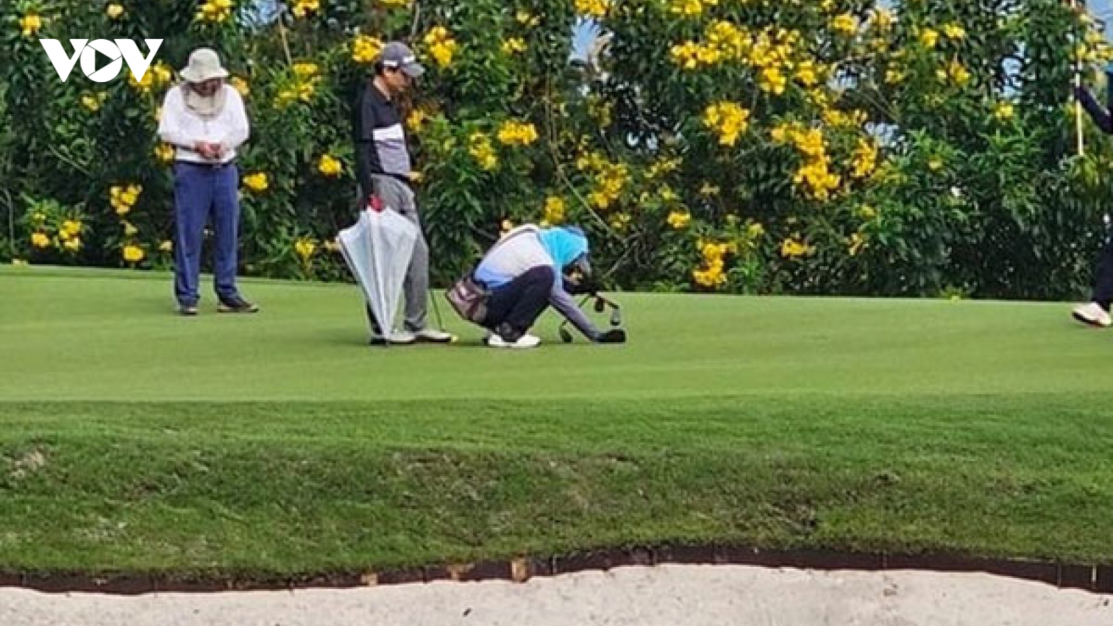 Giám đốc Sở NN&PTNT ở Bắc Ninh phải giải trình việc đi chơi golf giờ hành chính