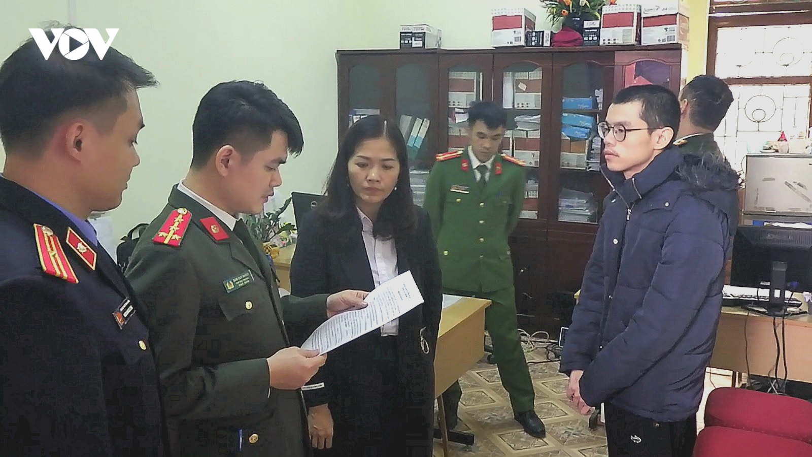 Nhân viên ngân hàng lừa đảo chiếm đoạt trên 7 tỷ đồng của khách hàng
