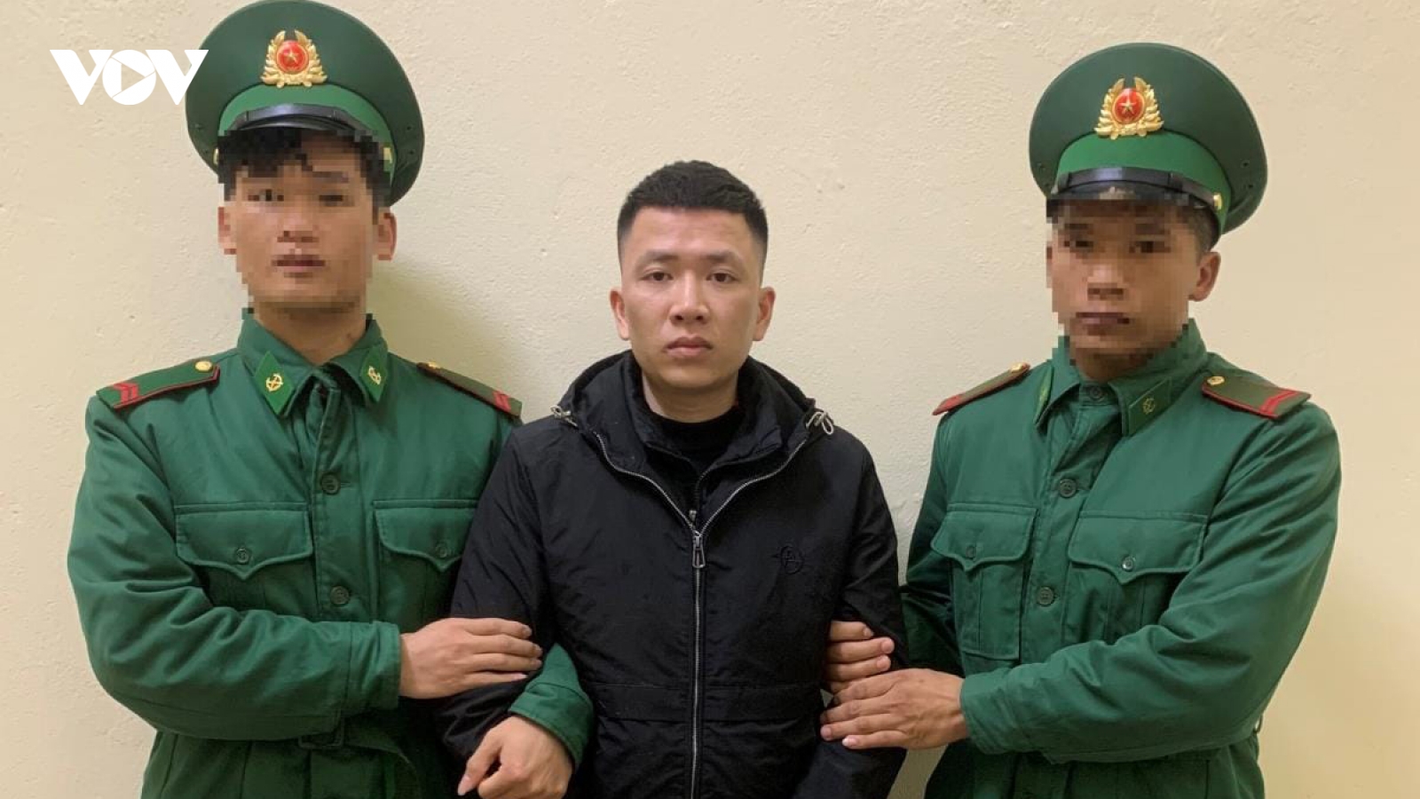 Đối tượng truy nã sa lưới khi nhập cảnh trái phép