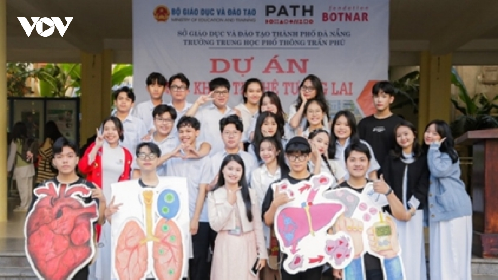 Học sinh ứng dụng công nghệ để phòng, chống bệnh không lây nhiễm