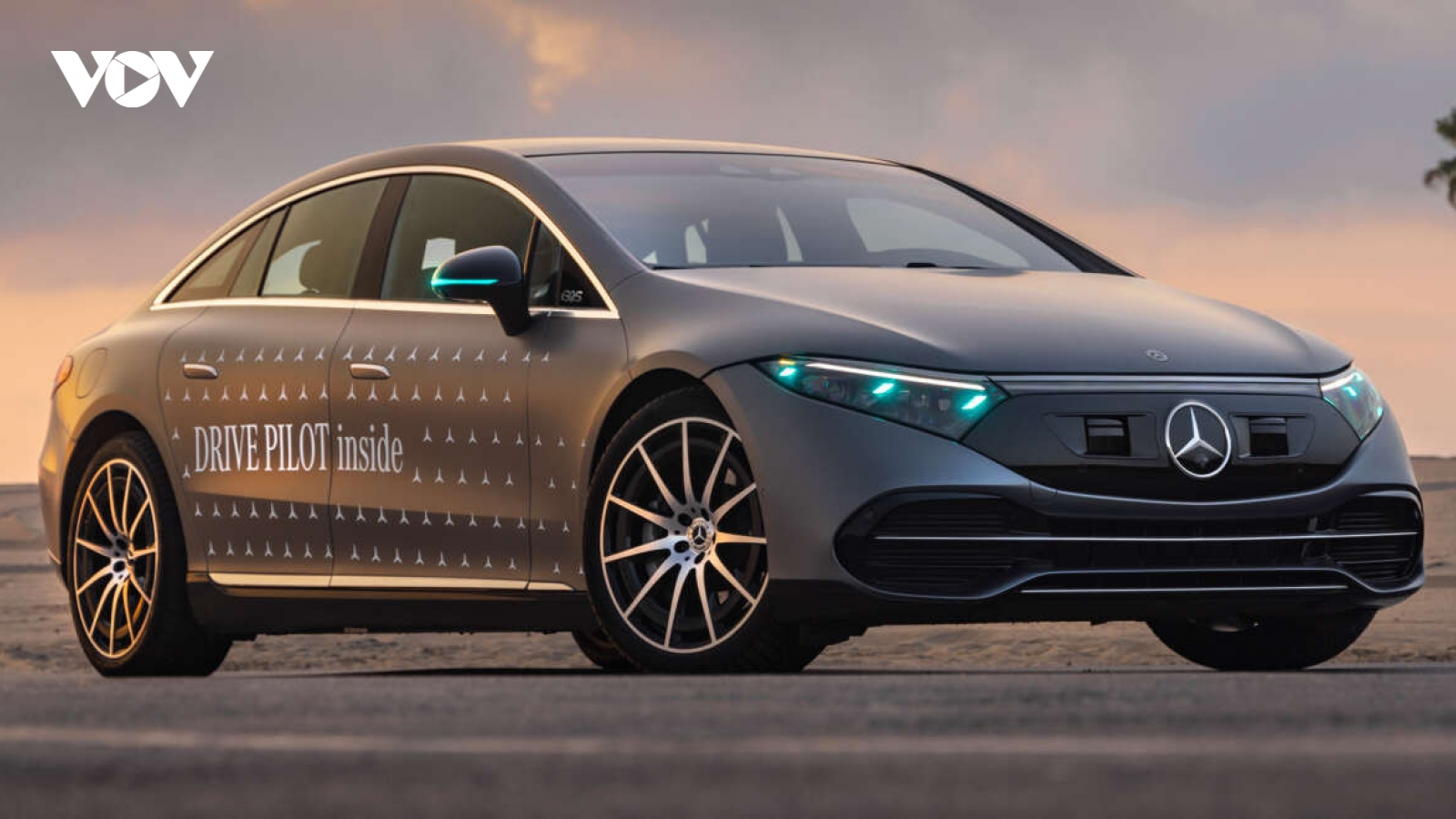 Mercedes-Benz được chấp thuận sử dụng đèn báo hiệu hệ thống tự lái tại Mỹ