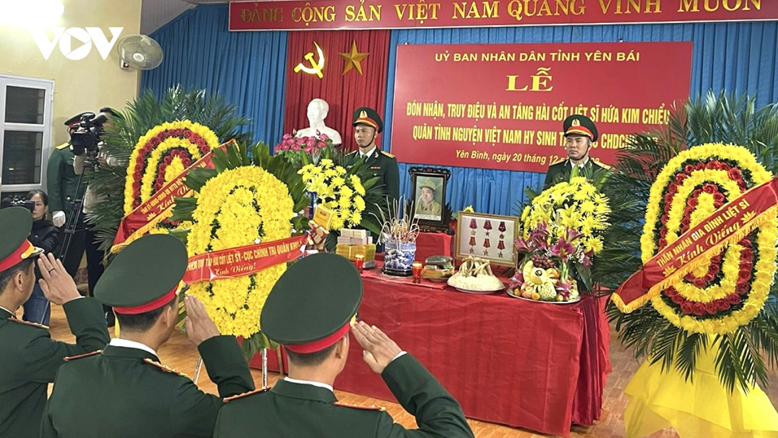 Yên Bái truy điệu, an táng hài cốt quân tình nguyện Việt Nam hy sinh tại Lào