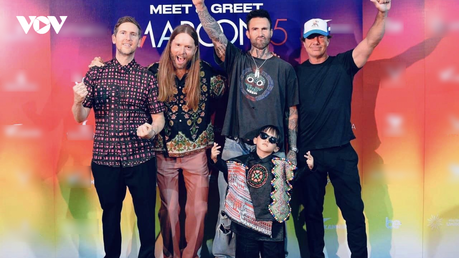 Rapper nhí được Adam Levine đích thân tặng quà là ai?