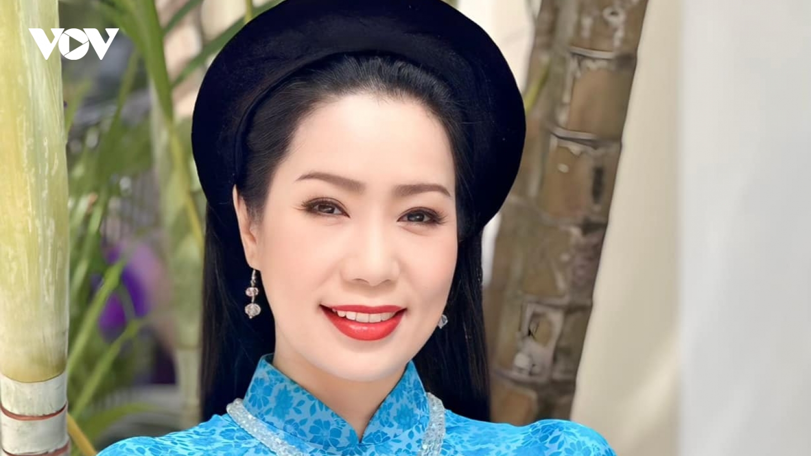Á hậu Việt Nam đầu tiên trong lịch sử được phong tặng danh hiệu NSND