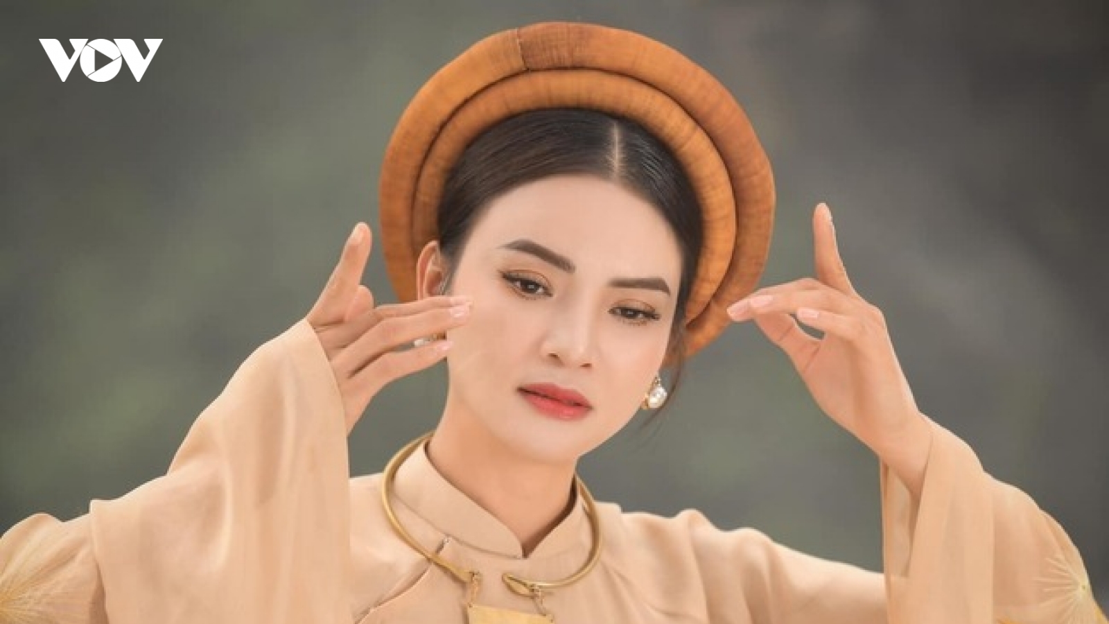 Đời tư kín tiếng của nữ ca sĩ trẻ tuổi nhất được phong tặng danh hiệu NSND