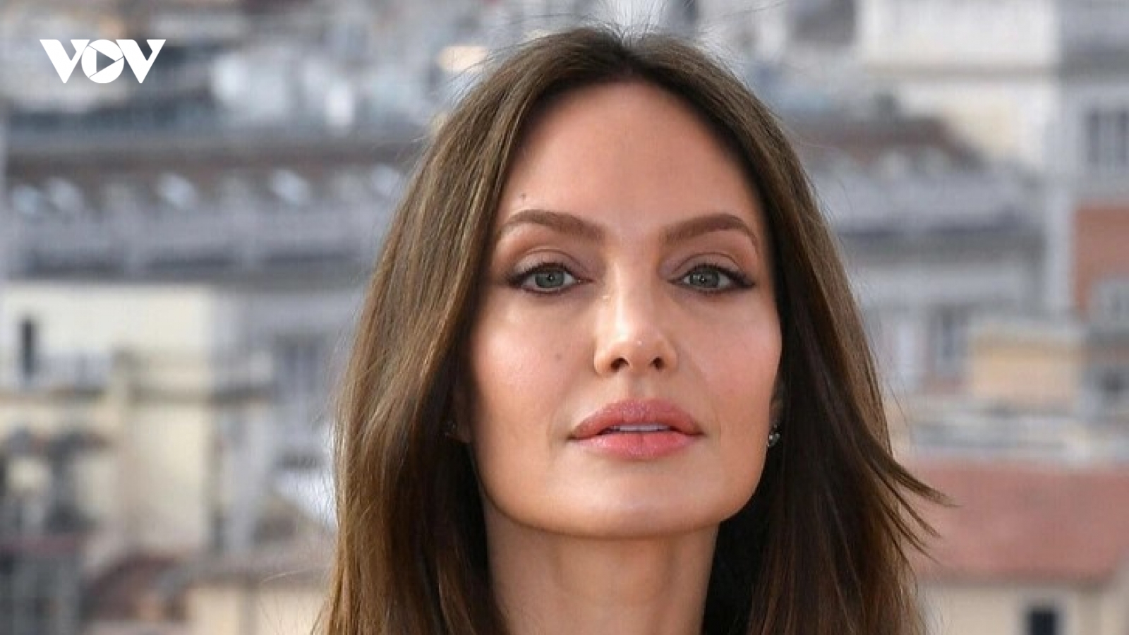 Angelina Jolie tiết lộ ý định rời bỏ Hollywood