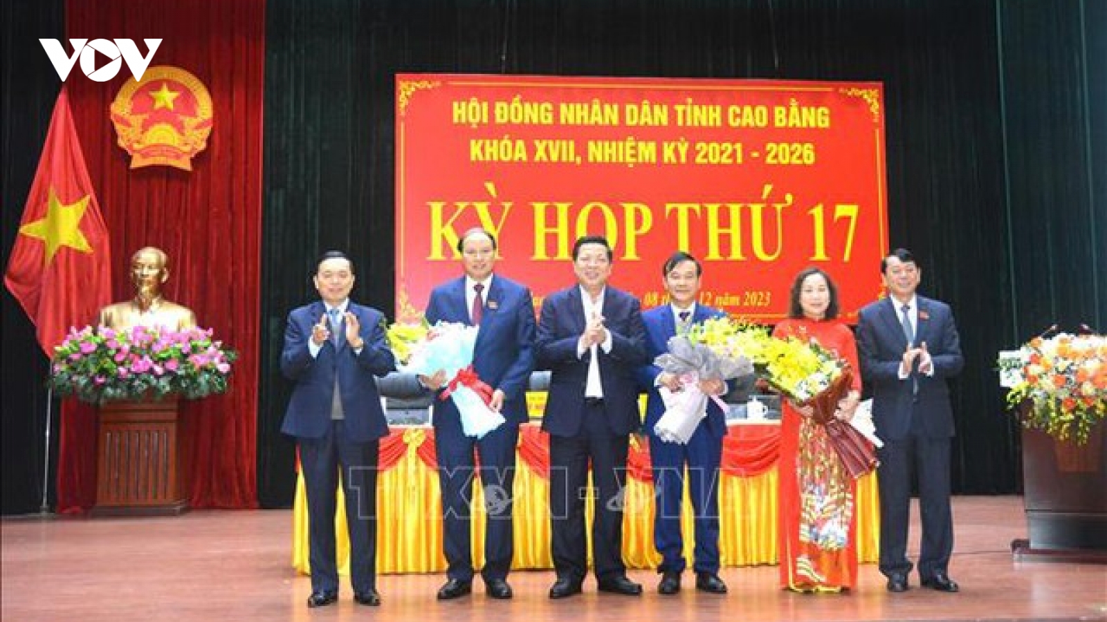 Phê chuẩn kết quả bầu ông Hoàng Văn Thạch làm Phó Chủ tịch tỉnh Cao Bằng