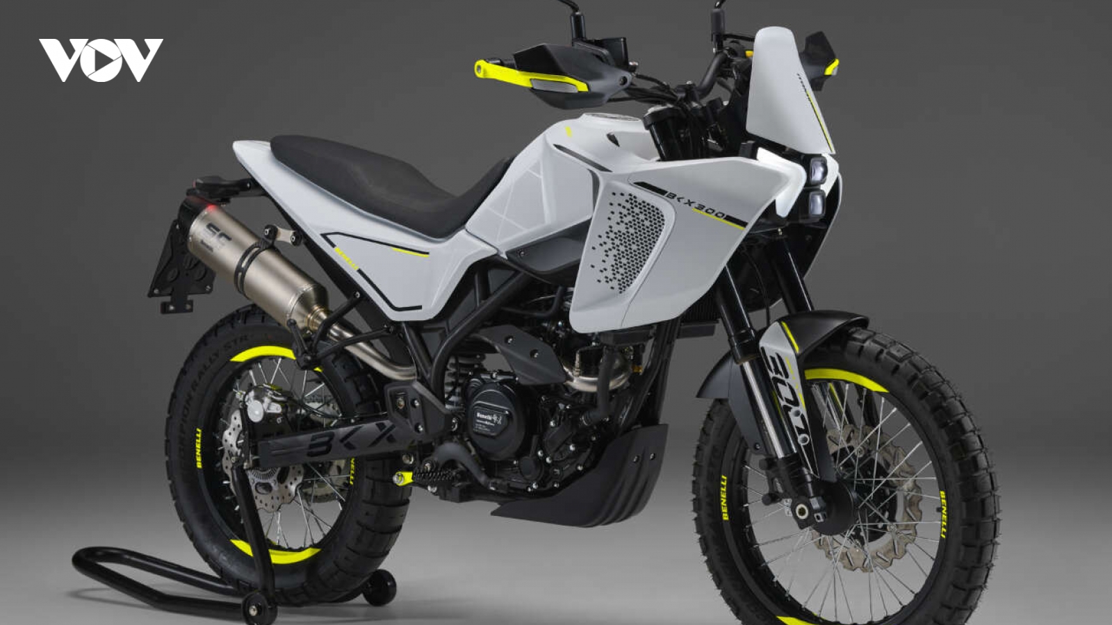 Benelli trình làng chiếc Adventure-tourer mới BKX 300 2024