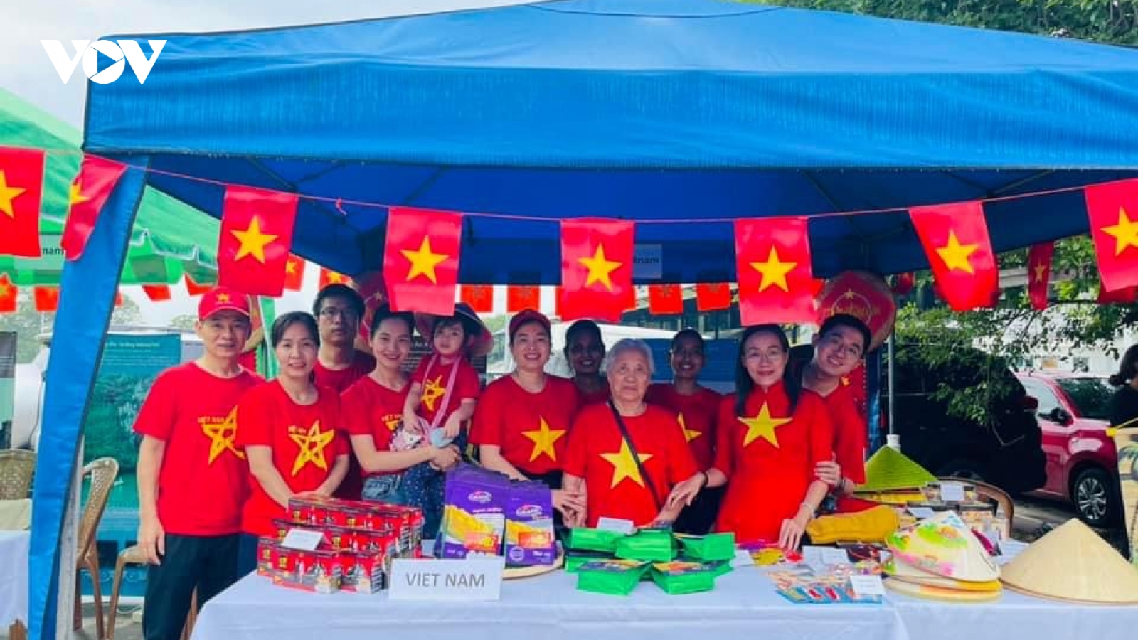 Quảng bá văn hóa Việt tại Hội chợ Từ thiện Quốc tế Sri Lanka 2023