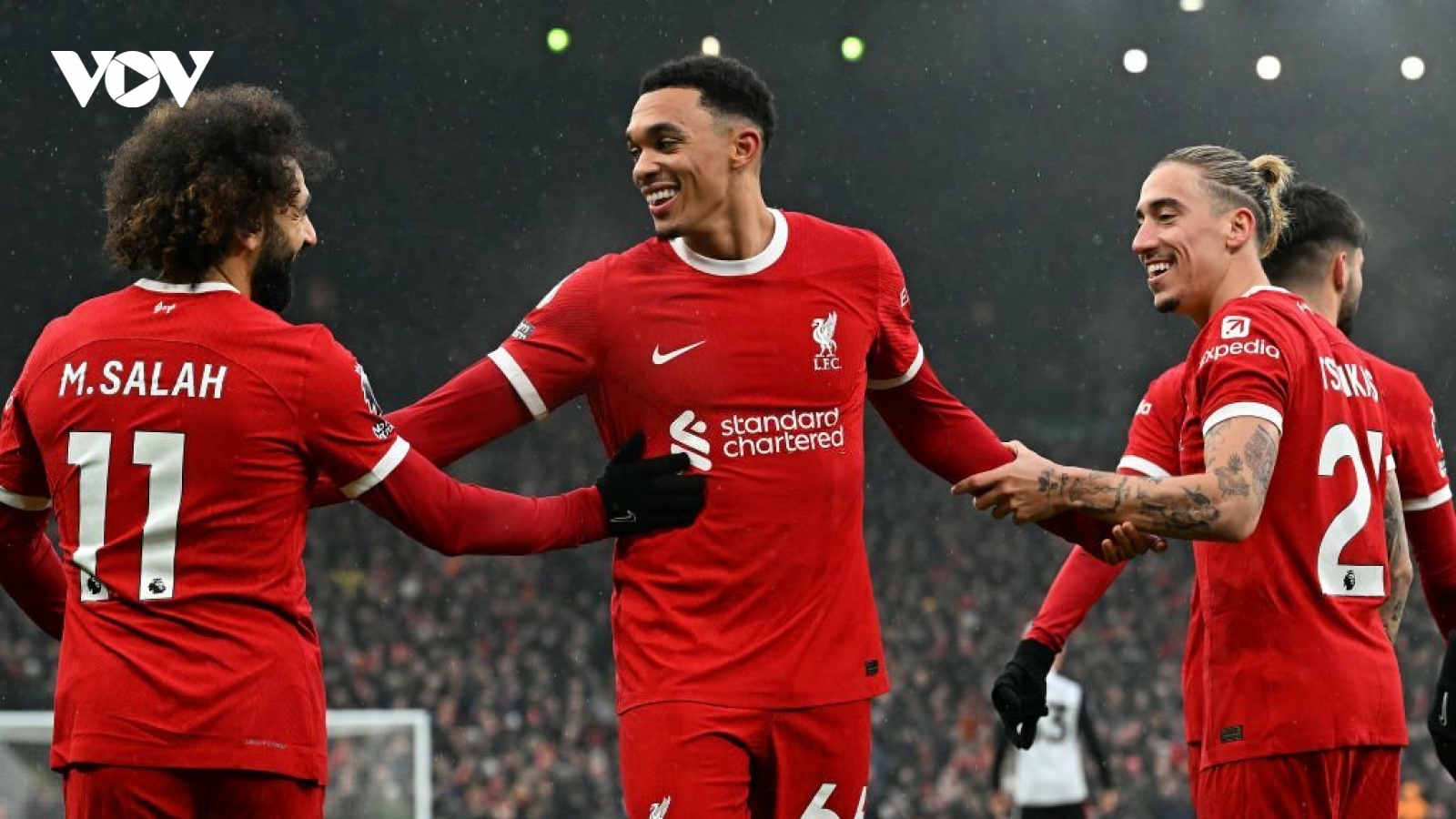 Bảng xếp hạng Ngoại hạng Anh mới nhất: Liverpool lên nhì bảng, MU xa rời top 4