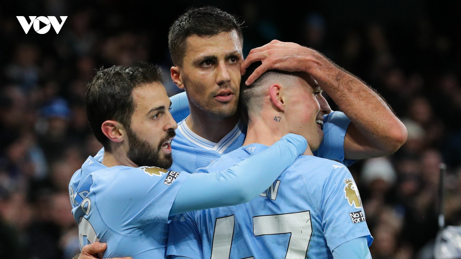 BXH Ngoại hạng Anh mới nhất: Man City áp sát ngôi đầu, MU nguy cơ tụt hạng
