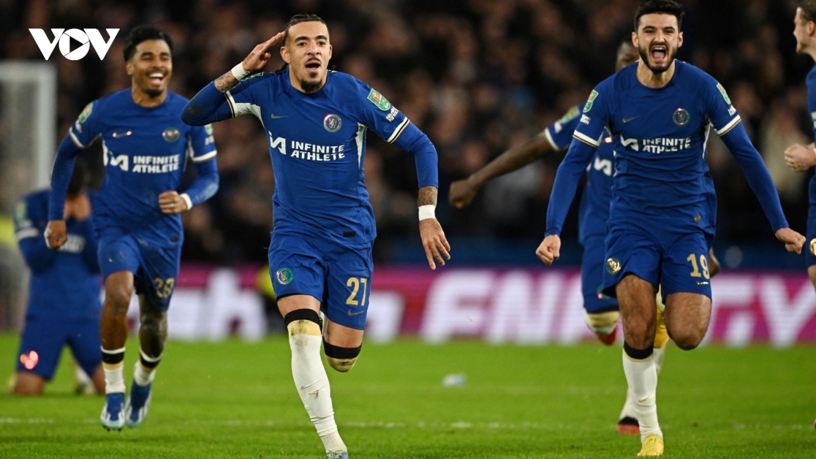 Chelsea đánh bại Newcastle theo kịch bản khó tin