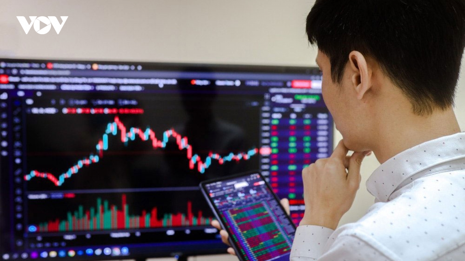 Nhận định chứng khoán 11/6: Xu hướng ngắn hạn vẫn giảm, ưu tiên quản trị rủi ro