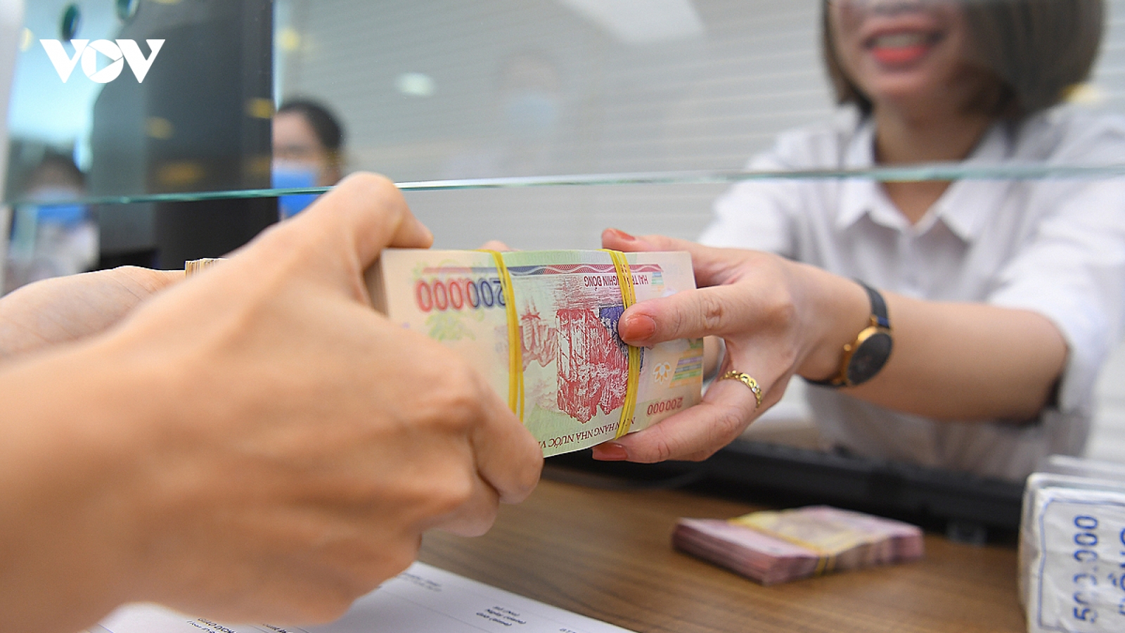 Lãi suất giảm, người dân đầu tư vào kênh nào thì hợp lý?