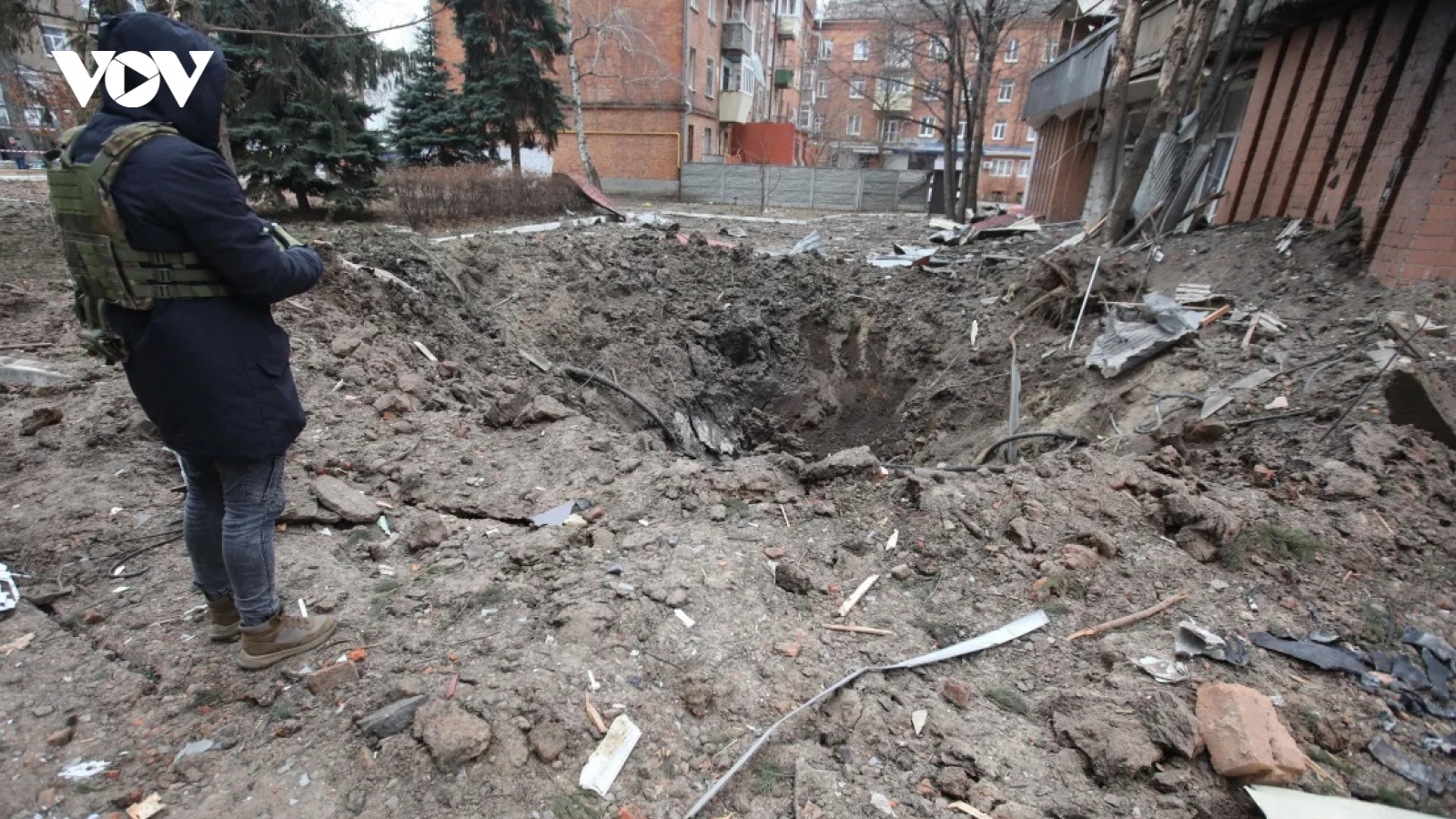 Nga thực hiện gần 100 vụ không kích, Ukraine kêu gọi viện trợ khẩn