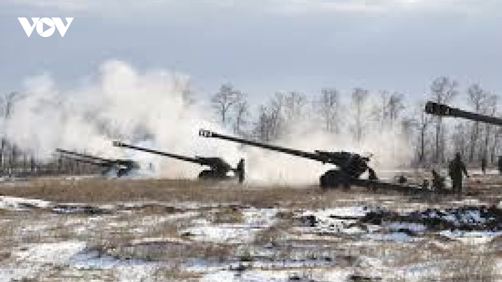 Lựu pháo Msta-B của Nga dội hỏa lực, san bằng trạm chỉ huy Ukraine tại Bakhmut