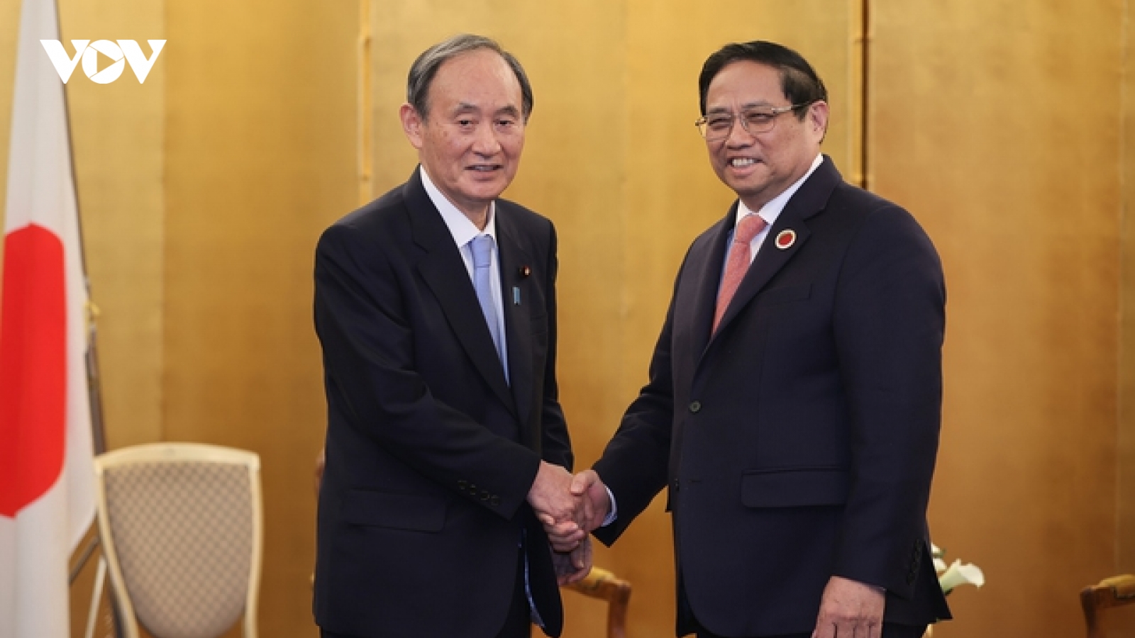 Thủ tướng Phạm Minh Chính tiếp cựu Thủ tướng Nhật Bản Suga Yoshihide